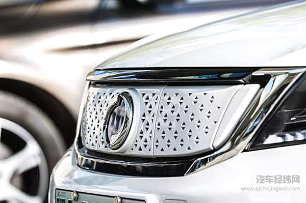 连富康都电动化了 新能源这条跑道上来了位“老前辈”！