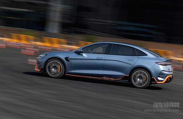 新能源汽车行业进入淘汰赛 比亚迪还有提升空间吗？