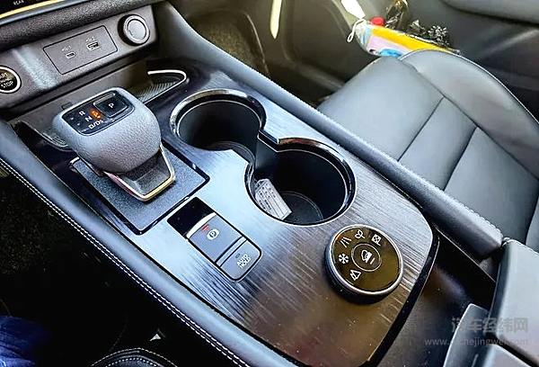 挑战6000米高海拔 这辆SUV带我走进了西藏