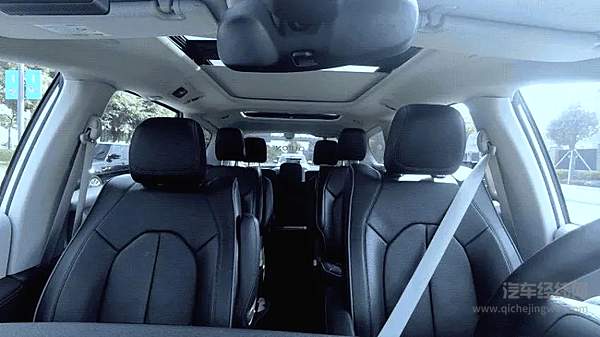 AutoX完全无人驾驶出租车