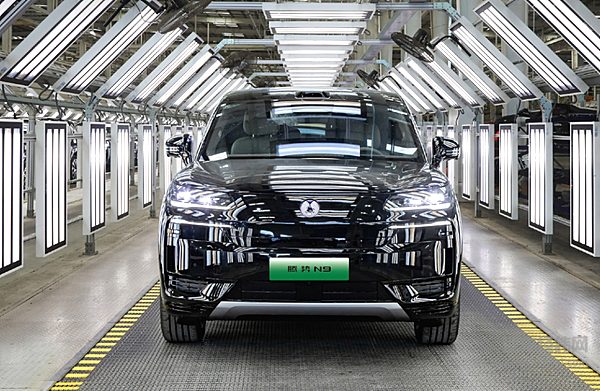 2025年重磅新车盘点：高端车型扎堆 小米YU7能否再创奇迹？