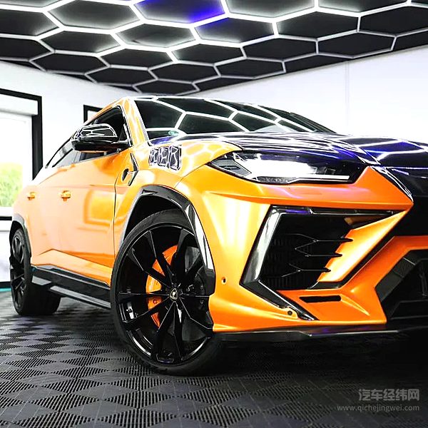 兰博基尼URUSMANSORY定制版