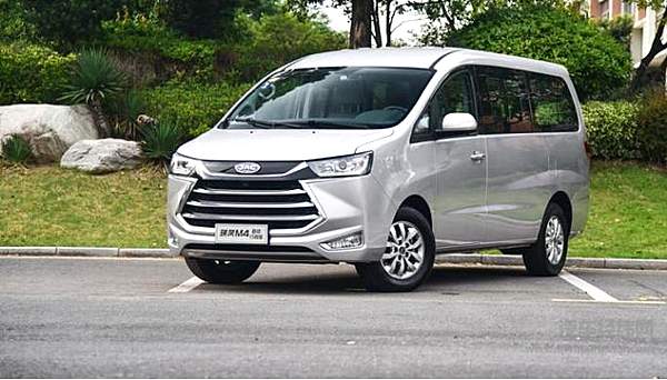 C1驾照就可轻松驾驭 三胎时代全家出游不发愁 