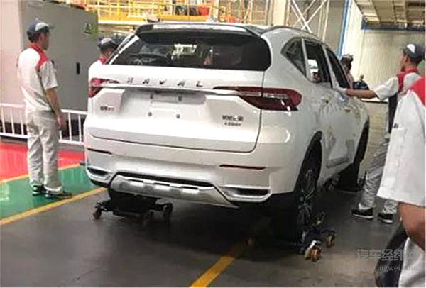 哈弗F7内饰细节图曝光 采用全新样式电子挡把