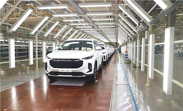 上汽MAXUS剑指全球新能源市场 EUNIQ 5灯塔工厂下线