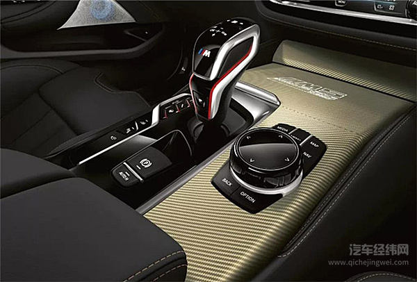 步入35岁黄金期的宝马M5依旧张扬！