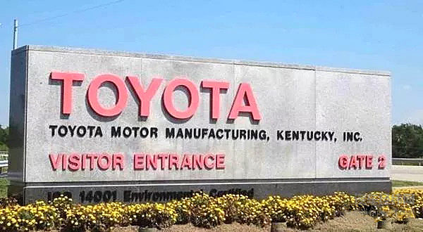 特朗普令日系车企忍无可忍，丰田强硬“炮轰”其关税政策