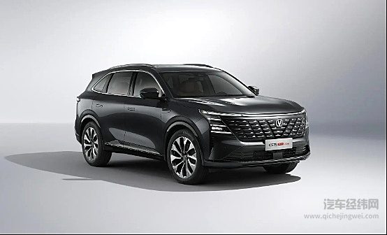 家用燃油SUV的对决！瑞虎8 PRO与长安CS75 PLUS谁能打动家庭用户？