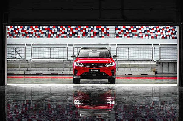 个个有颜有才有实力 谁能打动年轻人？