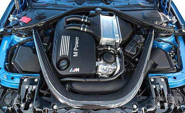 电动化的浪潮下 直列6缸发动机为何依然坚挺？