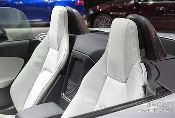 开着跑车去兜风 谁能想到这辆车只要59.8万元？！