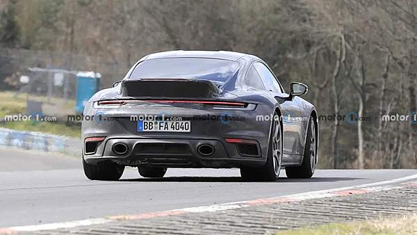 纽北惊现保时捷911神秘新车 预计2022年初亮相