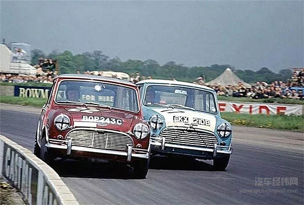 赛车和量产车有什么不同？