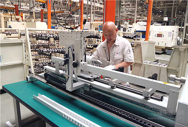 大柴风云之“能工巧匠”：不遗余力，只为大柴挥洒热血