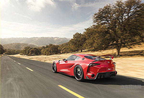 秋名山“牛魔王”再出山！ 丰田Supra征服北美车展