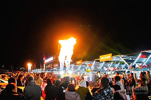 长城炮全性能家族征战阿拉善共享皮卡文化盛宴