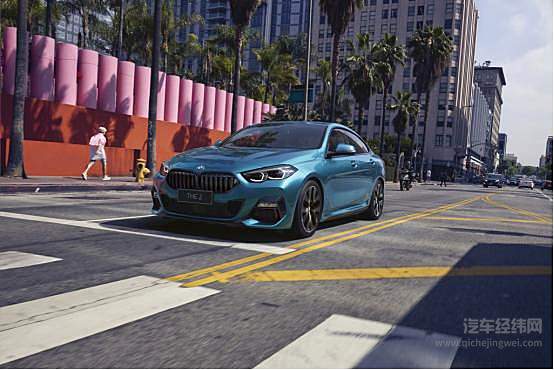 不靠性能靠舒适 2021款宝马225i 是进步还是退步？