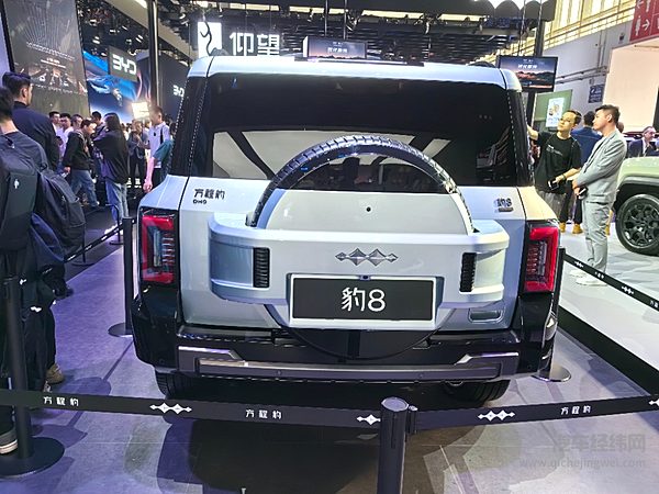 45.98万元起售 新款普拉多上市对比豹8如何选？