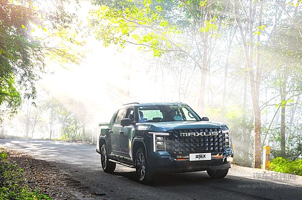 上汽大通MAXUS星际X