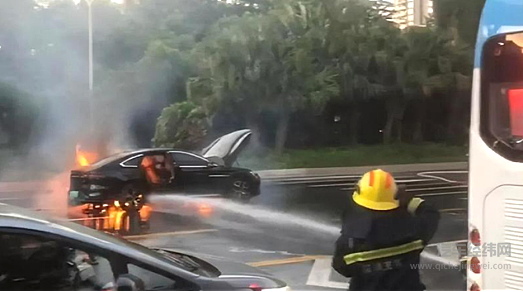 屡屡着火 新能源电动车起火问题的根源到底出现在哪里？