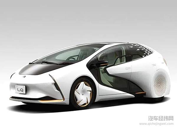 丰田LQ概念车的后车轮罩采用了镂空设计，目的就是为了增强散热
