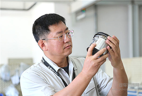 工匠技师鹿新弟：对大柴义无反顾的爱