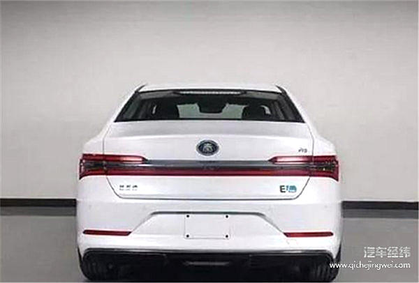 吉利打价格战/上汽和比亚迪玩设计 传统车企终于向新势力宣战！