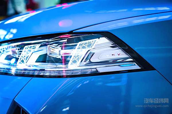 新一代智能混动SUV WEY玛奇朵首次开箱引爆魔都激情