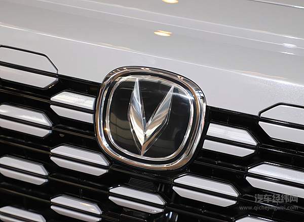 把92个月的SUV销量王拉下王座 长安汽车不简单