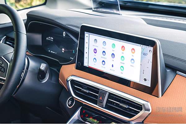 “带娃神器”又有新选择 上汽大通MAXUS G50 PLUS上市 售10.98万元起