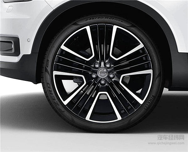 前雷神锤、后维京斧的全新XC40要掀起精致北欧风？！