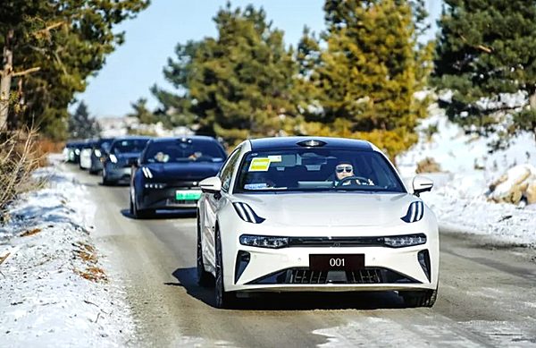 极氪公益护航再集结助力大凉山青少年尔滨研学行