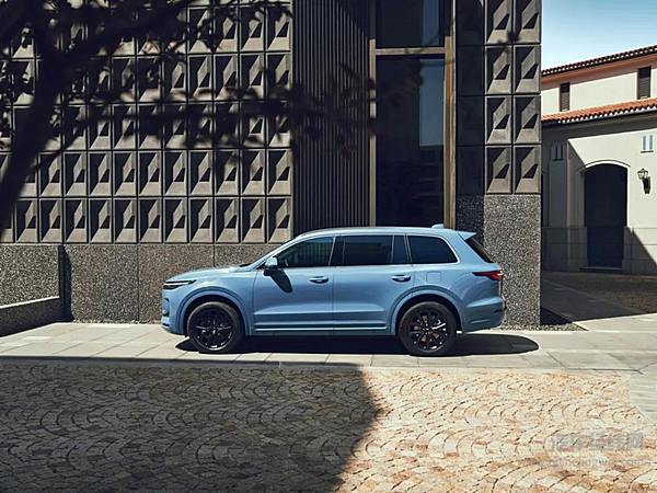 30万元级别中大型SUV二选一 理想ONE与大众途昂谁更强？