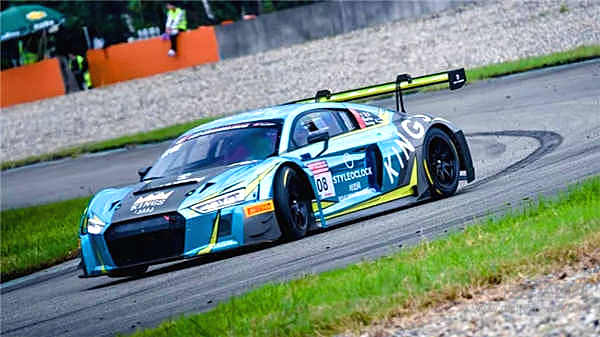 在多弯起伏的赛道上比拼，奥迪、保时捷、兰博基尼哪辆最强？