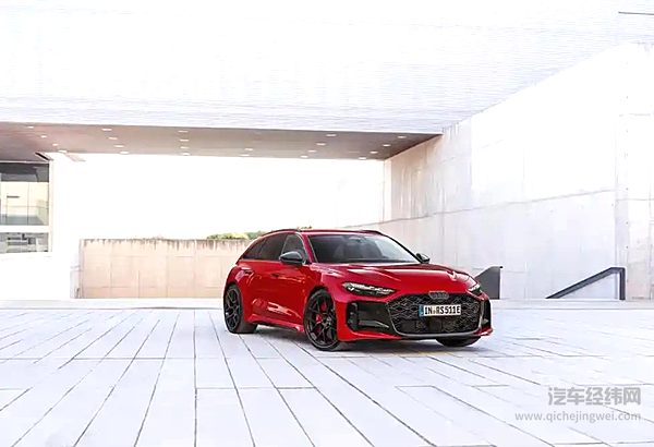奥迪全新RS5全球发布 插混动力重塑高性能标杆