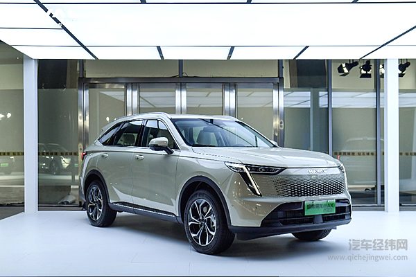 宋PLUS DM-i冠军版上市 与哈弗枭龙MAX相比谁的实力更强？