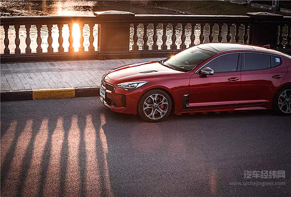 这辆车的颜值只能给九分 少一分怕TA骄傲