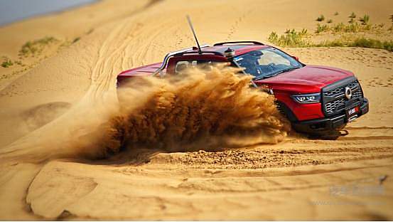 专为越野爱好者打造 长城炮越野皮卡硬核配置挑战改装！