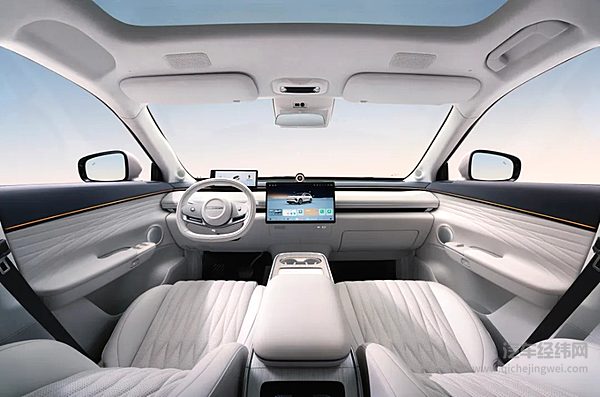 迈向科技新豪华品牌 全新星纪元ET增程四驱正式上市 23.98万元起