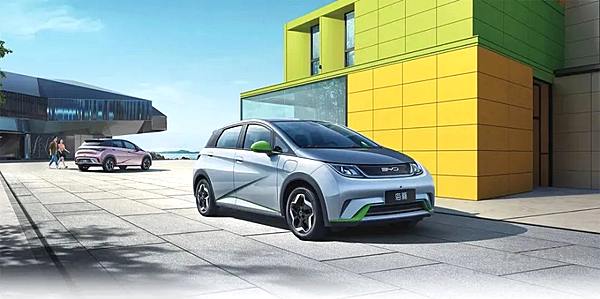 好猫对战海豚 10万级别纯电动小型车如何选？