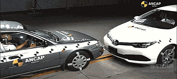 有的车发动机舱看起来“空空荡荡”，真是偷工减料了吗？