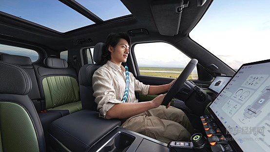 预售价32.99万起！猛士M817重构智野新体验