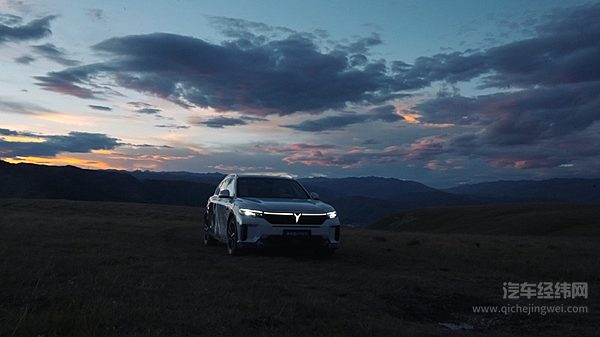 新款岚图FREE改走性价比路线 月销首破5000辆能否坚持？