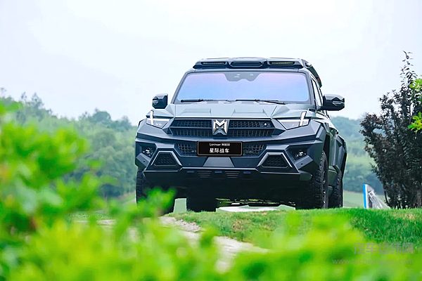 前所未见·首度集结 罗伦士全品类豪华越野家族联袂登场