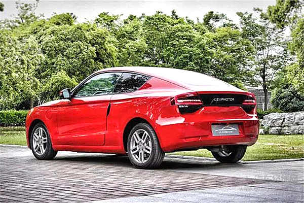 零跑汽车AI自动驾驶芯片定名“凌芯01”，S01车型售价20万内