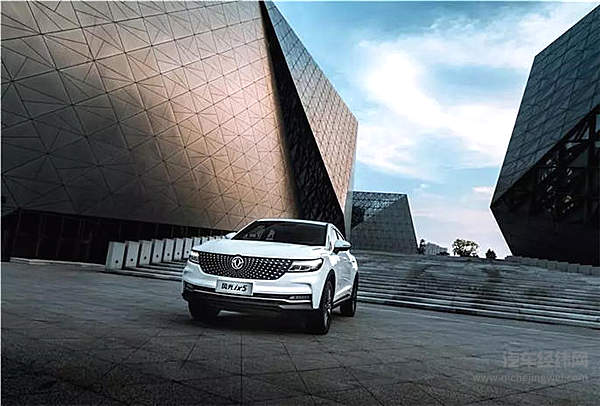 年轻人的世界 或许东风风光ix5可以懂！