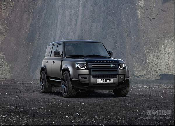 对新卫士来说 V8是给自己准备的