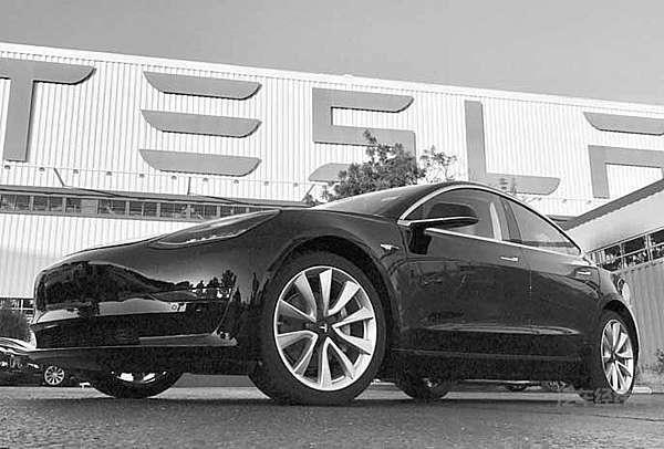 亏损继续扩大，但特斯拉说：稳住，我们能赢