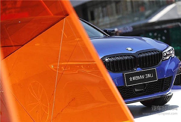 全新宝马3系上线 运动、豪华两不误！