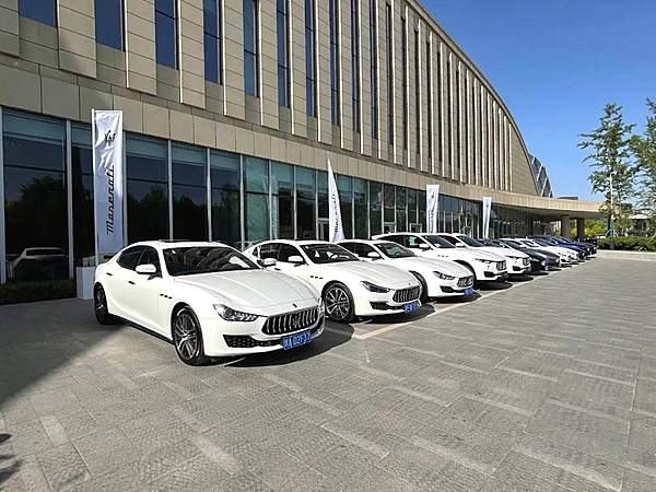 驰骋奔腾西北疆域 深度体验三叉戟品牌全系家族的强悍操控与野性魅力